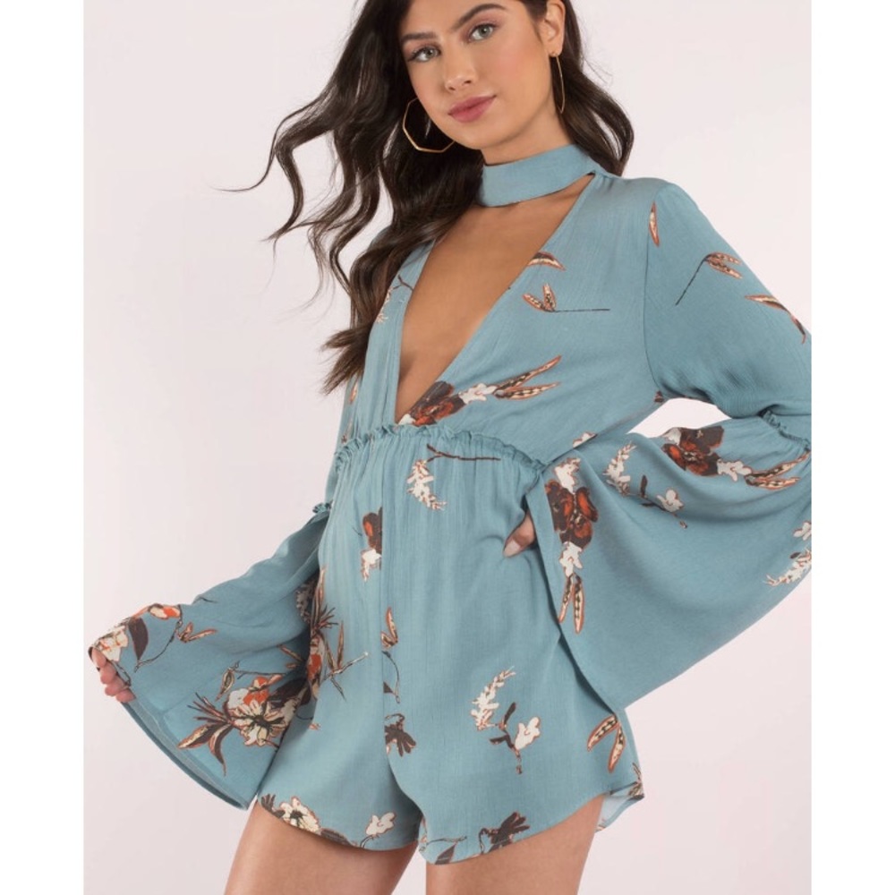 Tobi lagoon floral choker romper